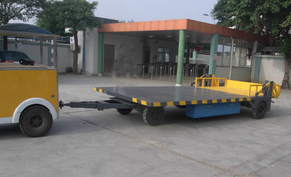 平板拖车客户案例